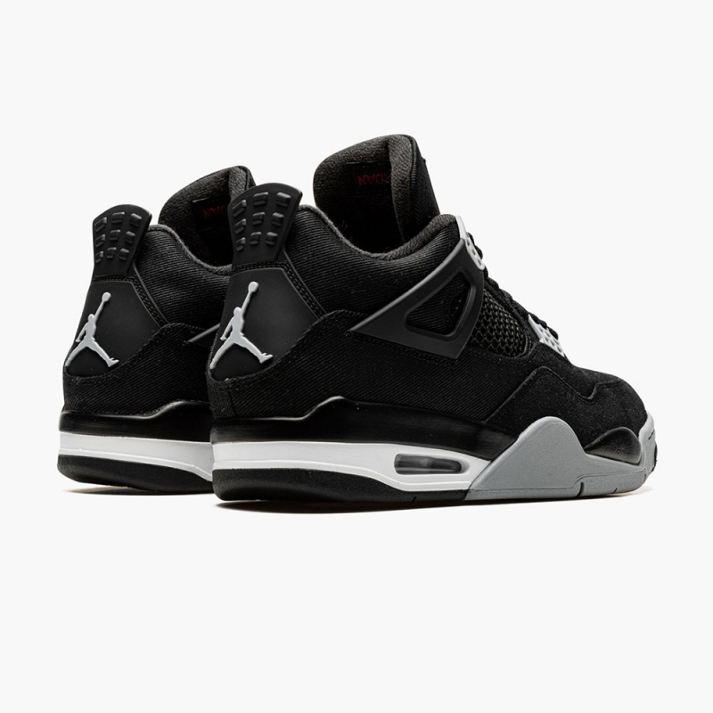 Nike AIR JORDAN 4 