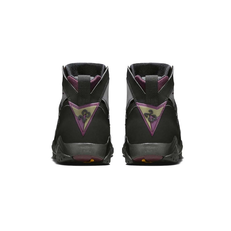 Nike AIR JORDAN 7 RETRO 